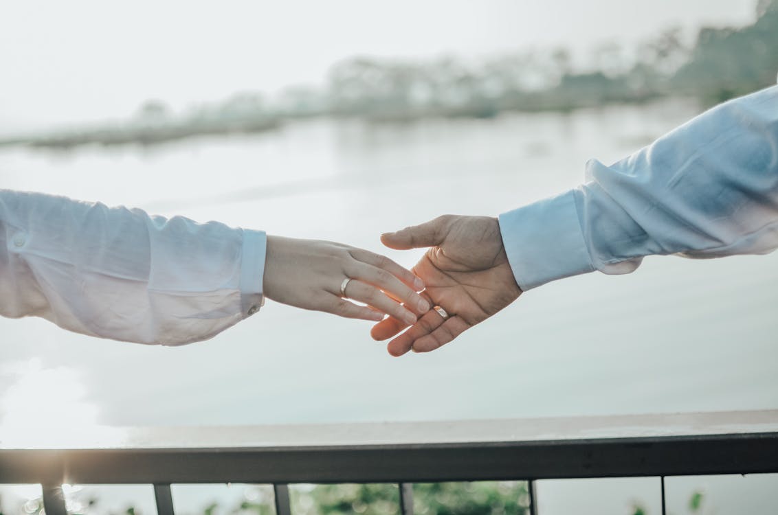 The Best Engagement Rings for Proposals in Winter Wonderland, Hyde Park